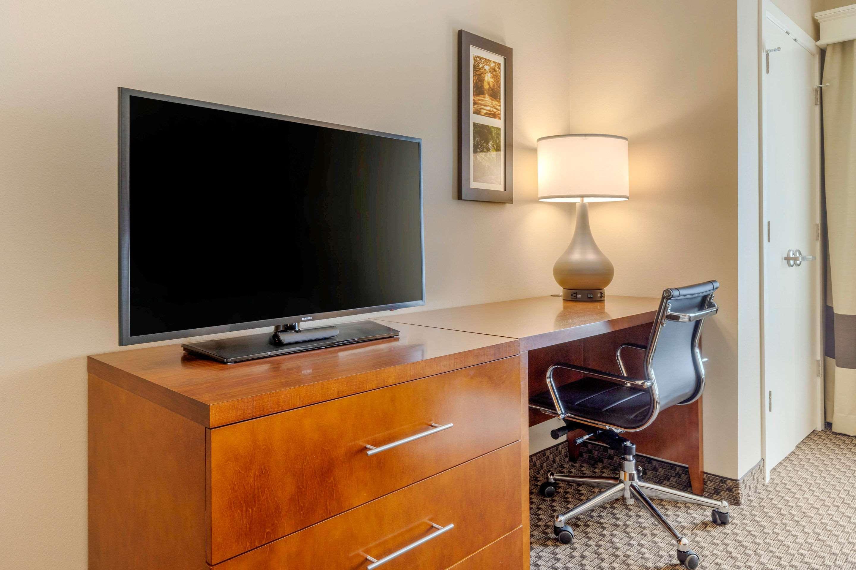Comfort Inn & Suites Флорънс Екстериор снимка