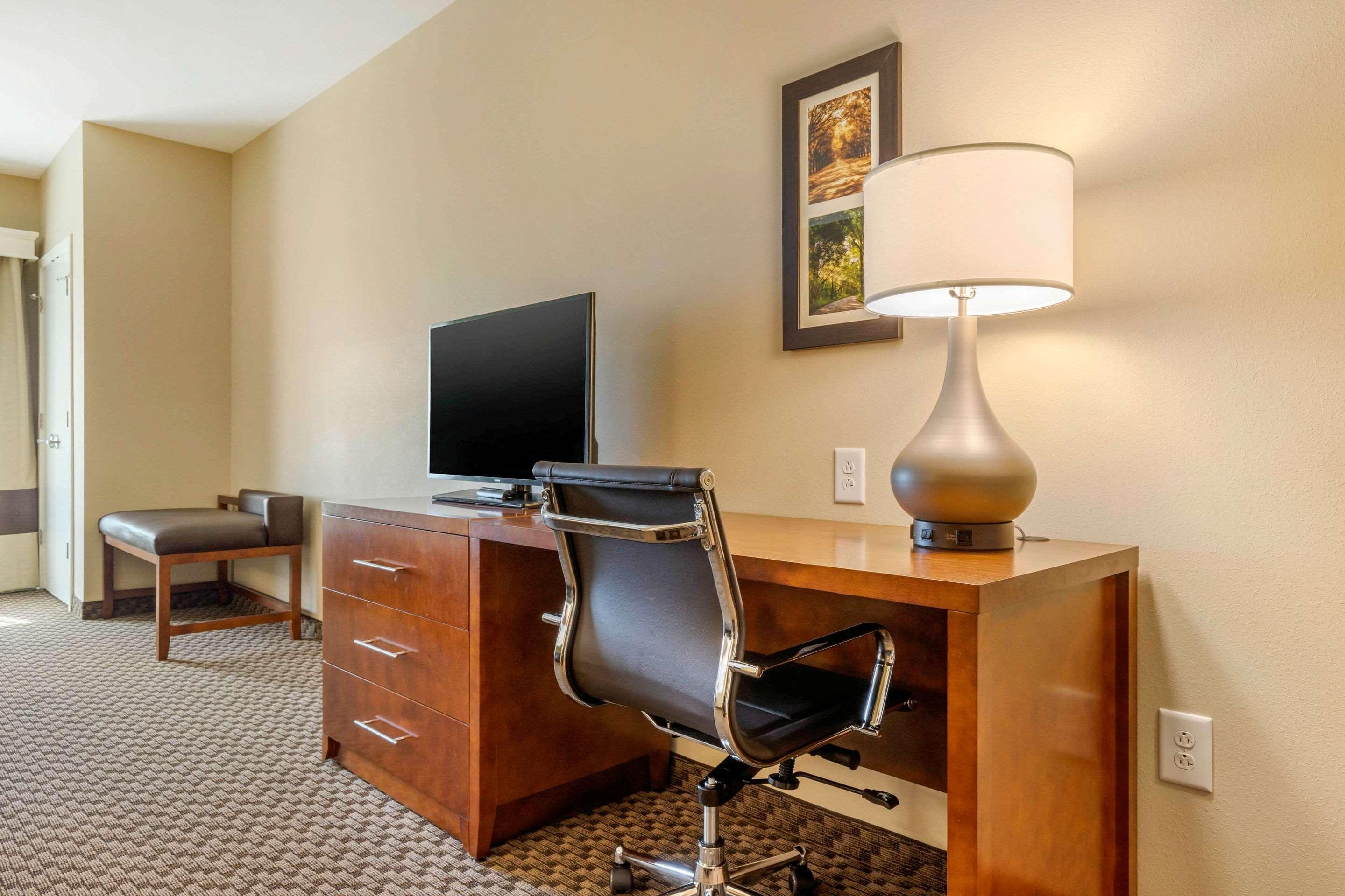Comfort Inn & Suites Флорънс Екстериор снимка