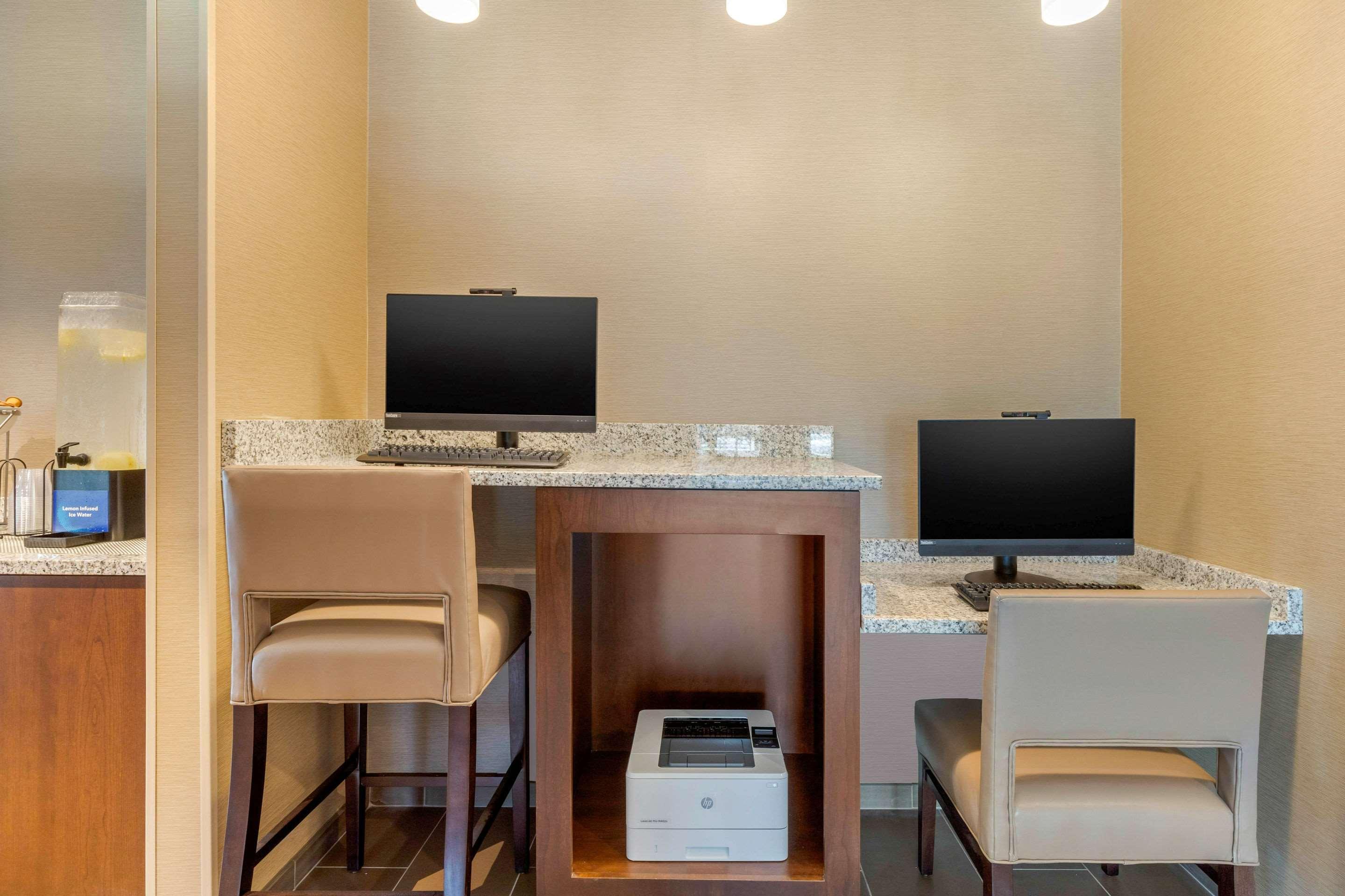 Comfort Inn & Suites Флорънс Екстериор снимка